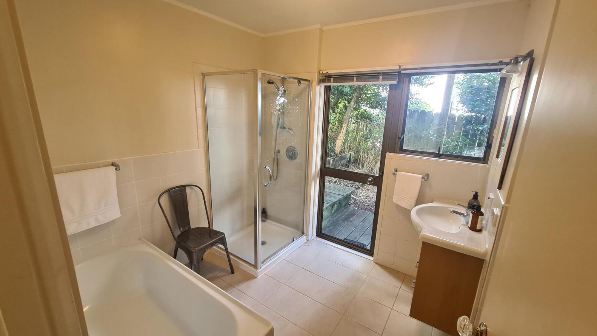 2 Bedroom Home, City And Sea Views Auckland Esterno foto